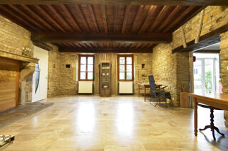  Maison à vendre 15 + pièces 635 m²