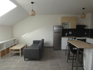  Appartement à louer 2 pièces 32 m²