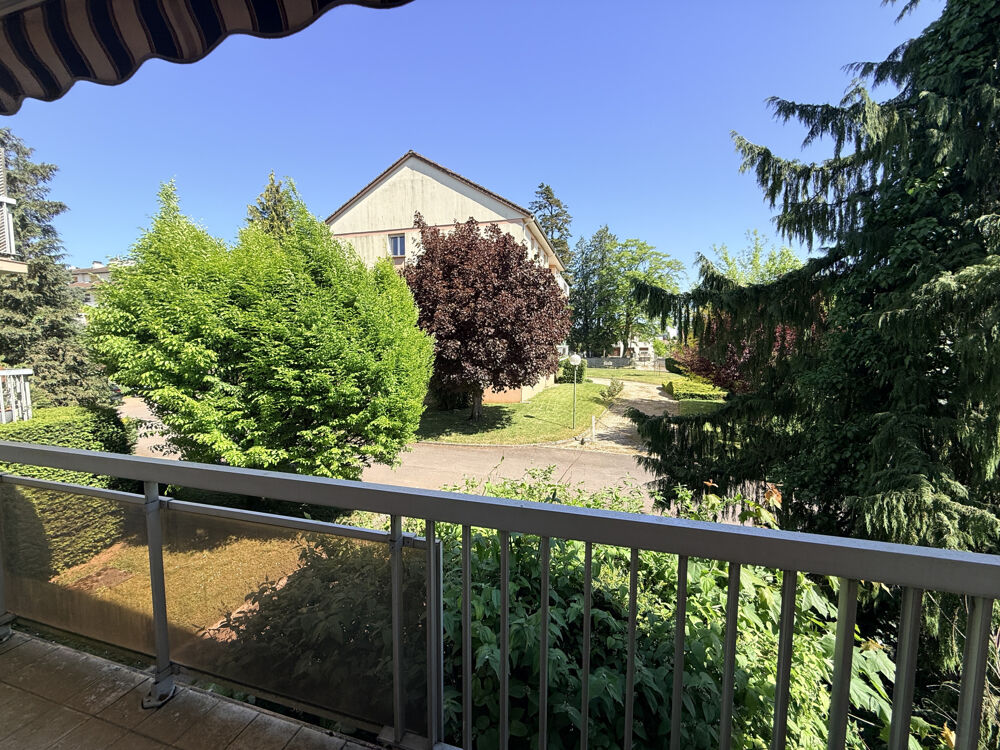 Appartement T5 avec balcons et cave