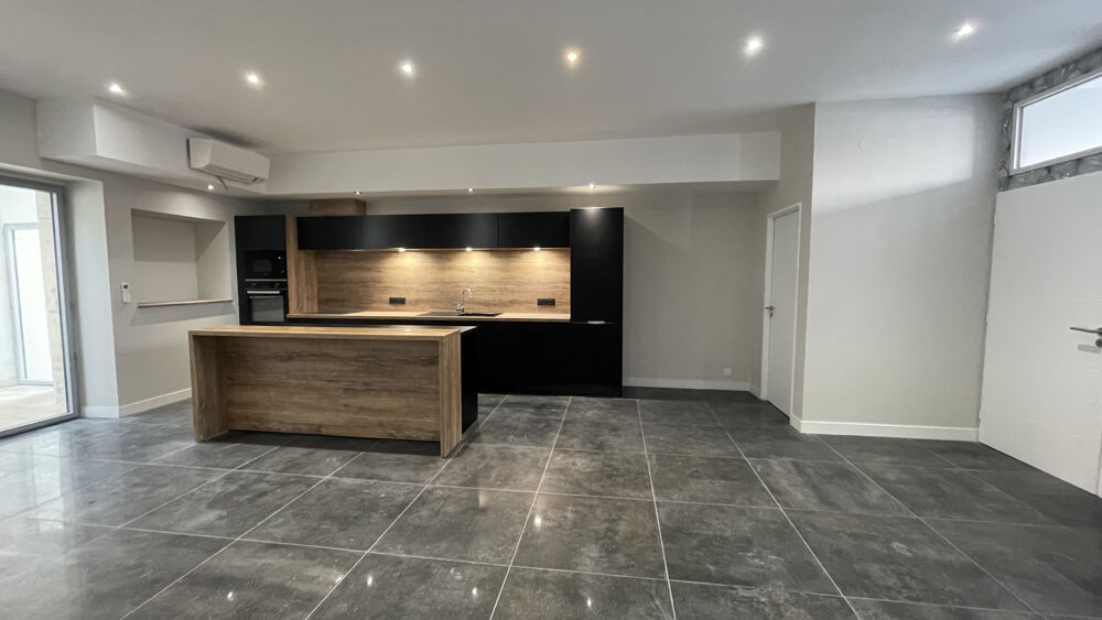 APPARTEMENT TYPE 6 REFAIT A NEUF