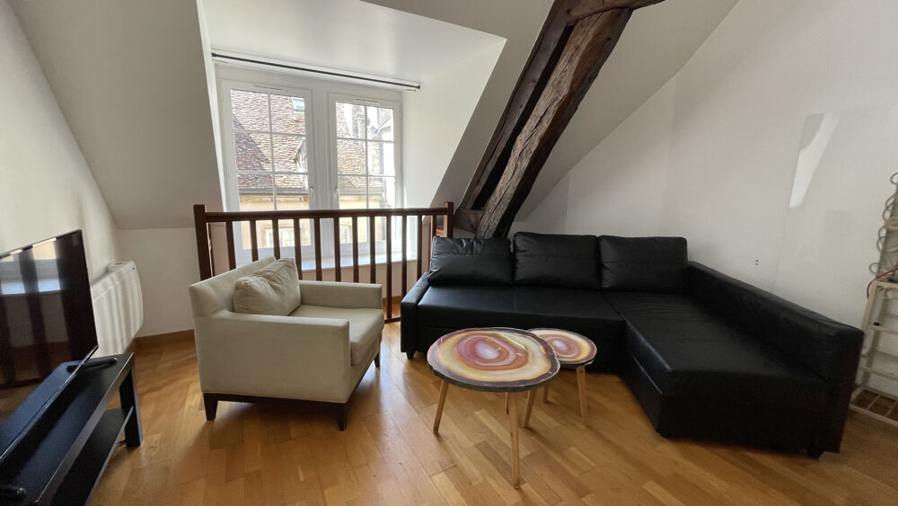 T2 meublé dans un immeuble historique au coeur de Beaune