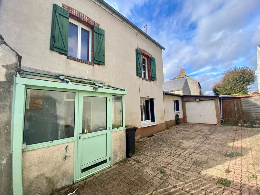 Vente Maison Beau potentiel - Maison 5 pices avec garage et cour intrieure Angerville