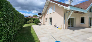  Maison à louer 6 pièces 218 m²