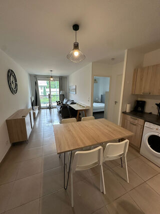  Appartement à louer 2 pièces 40 m²