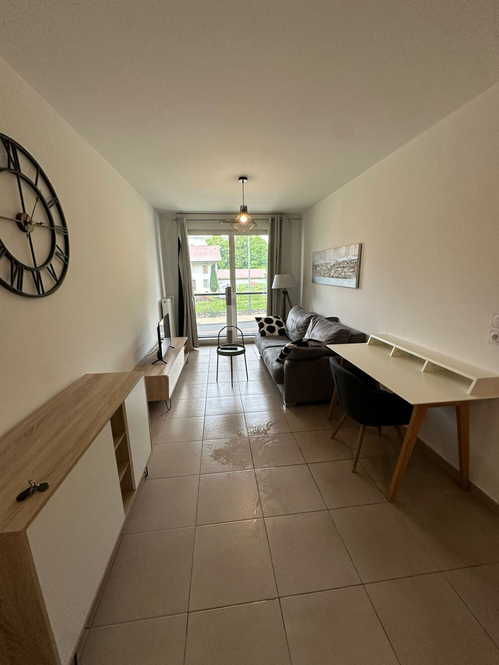 Location Appartement SAINT GENIS POUILLY- JOLI T2 MEUBLE FONCTIONNEL St genis pouilly