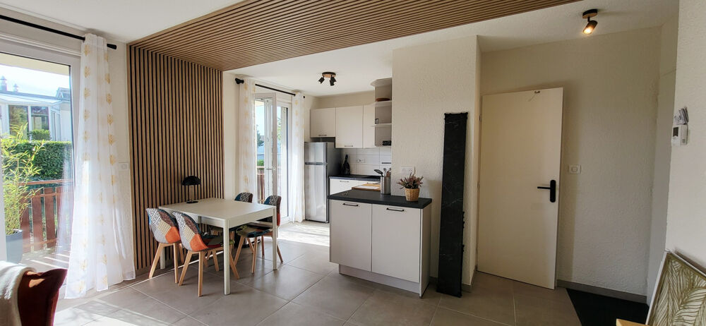 Location Appartement ORNEX - GRAND STUDIO MEUBLE DE 33M2 AVEC BALCON Ornex