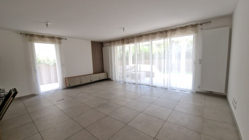 Location Appartement FERNEY GARDEN PARK - T4 EN REZ DE JARDIN Ferney voltaire