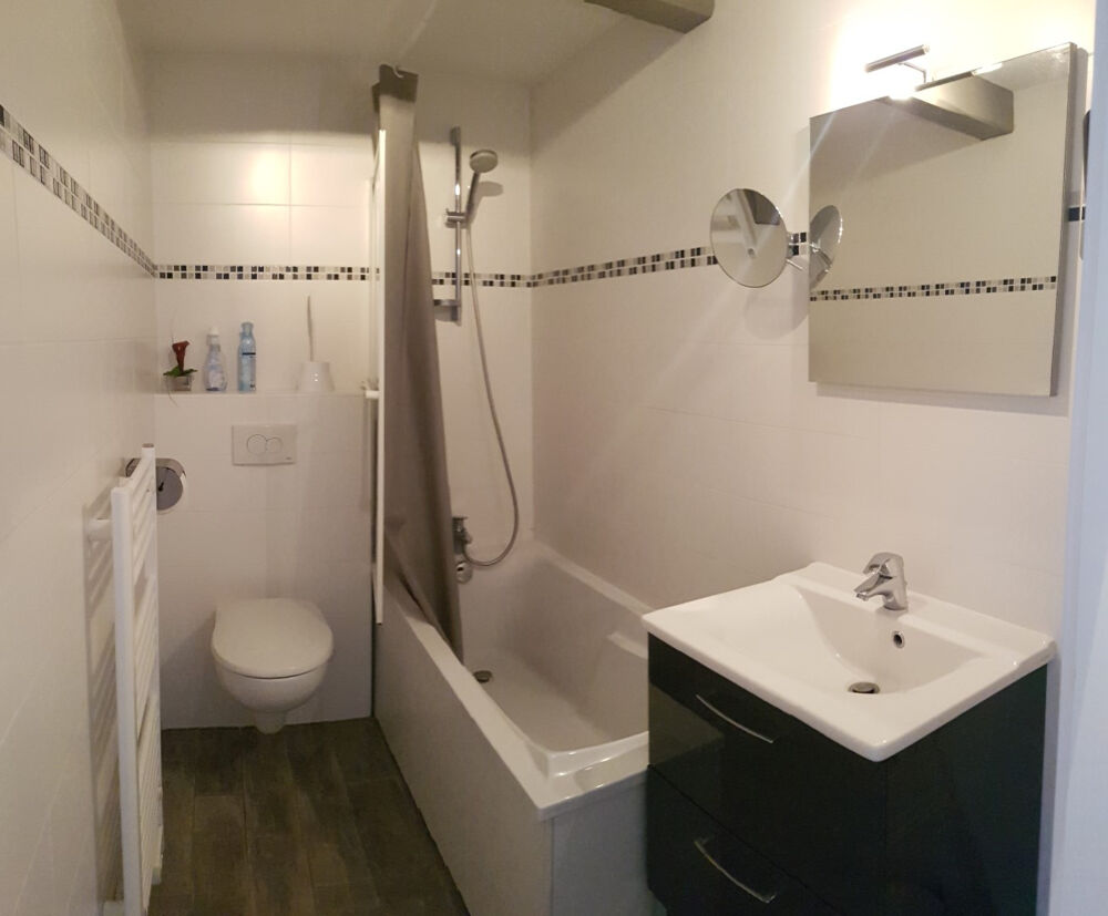 Location Appartement SEGNY- STUDIO MEUBLE AVEC TERRASSE Segny