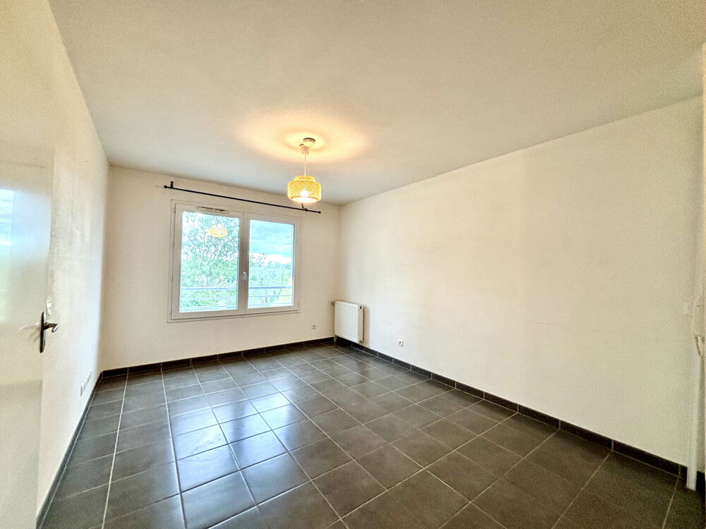 Appartement 2 pièces - 1 chambre - 42m2 - 3ème étage - place de parking - résidence sécurisée