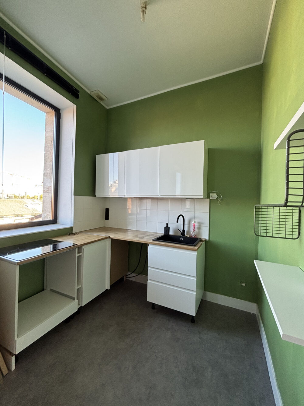 Vente Appartement T3 lumineux dans immeuble en pierre avec parking Bordeaux