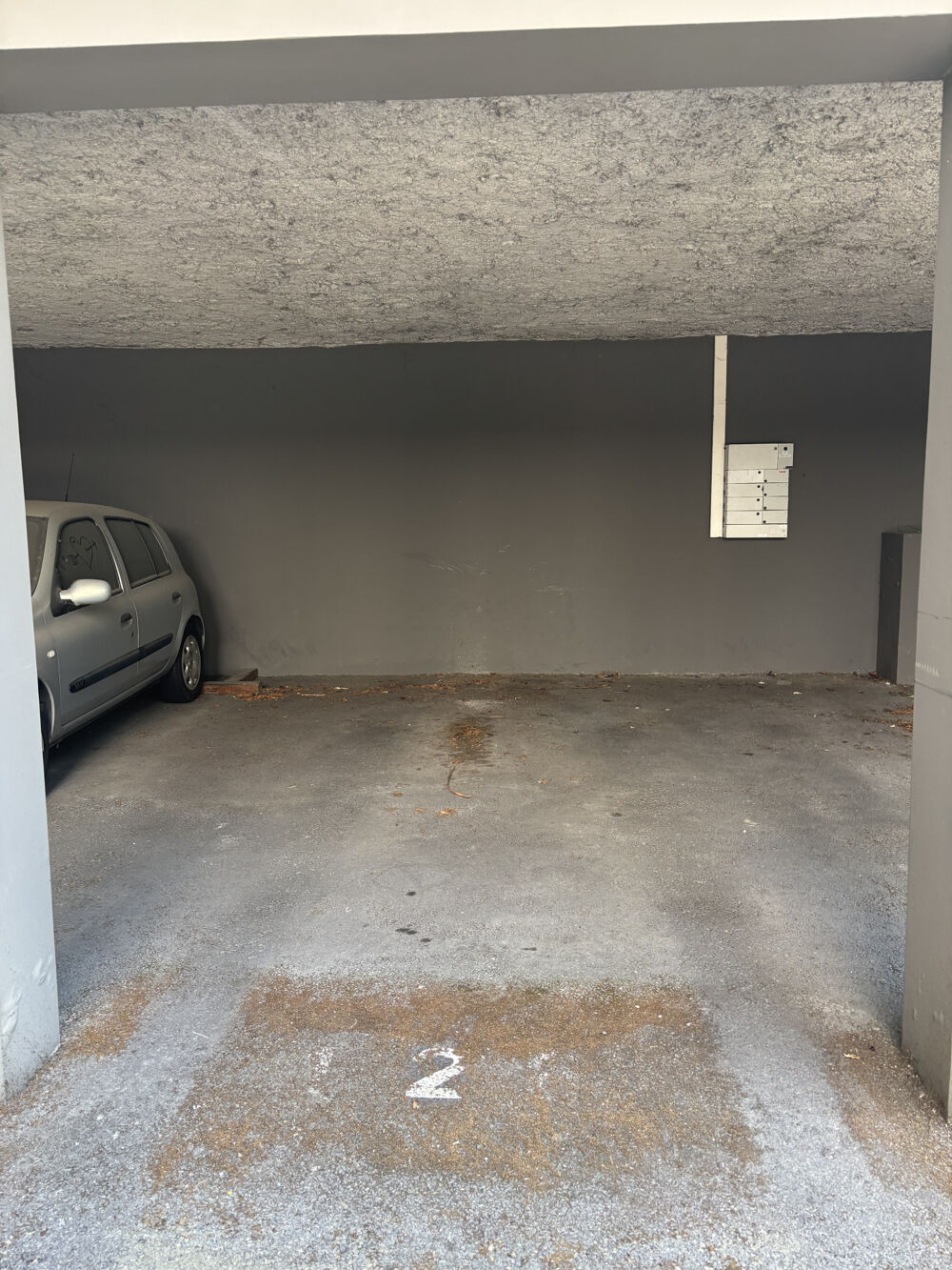 Vente Parking/Garage Parking couvert dans résidence sécurisée aux Chartrons Bordeaux