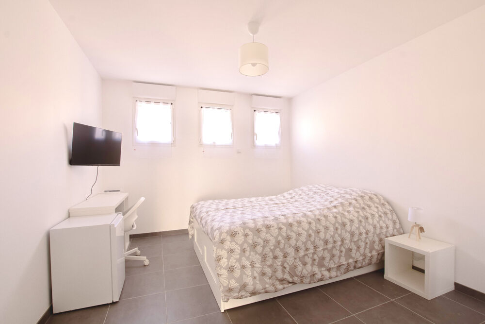 Location Appartement Chambre meublée avec salle d'eau privative   Coliving à Pessac Pessac