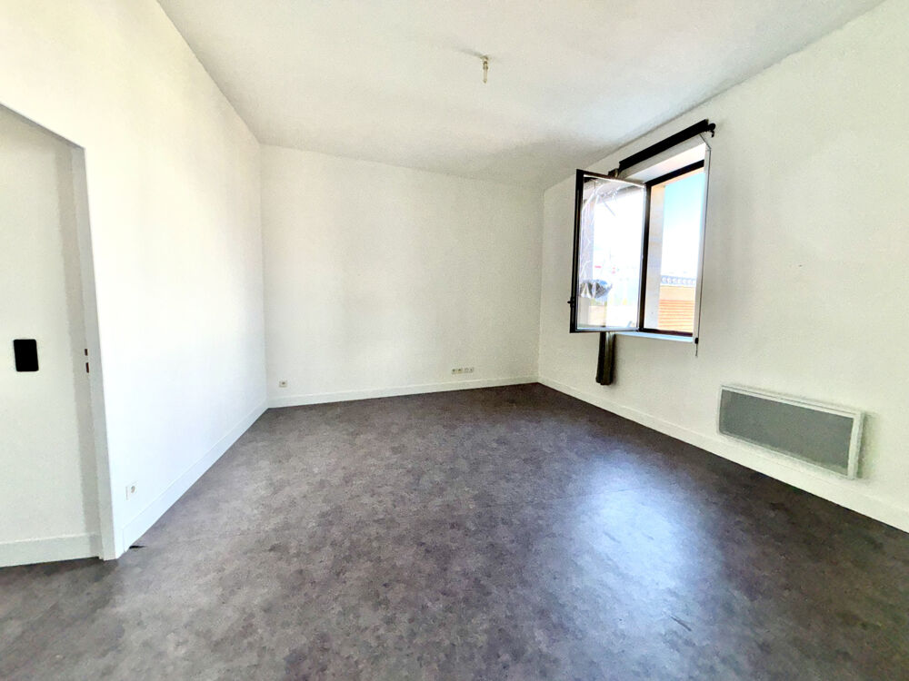 Vente Appartement T3 lumineux dans immeuble en pierre avec parking Bordeaux