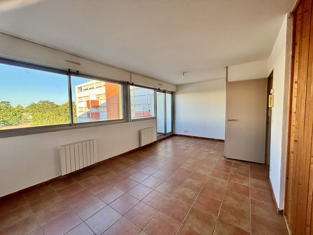 Vente Appartement Grand studio type T1 bis de 37m2 avec balcon et parking Talence