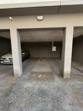  Parking / Garage à vendre 