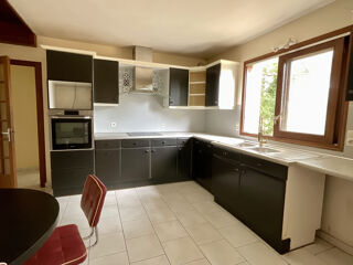  Maison à vendre 10 pièces 143 m²
