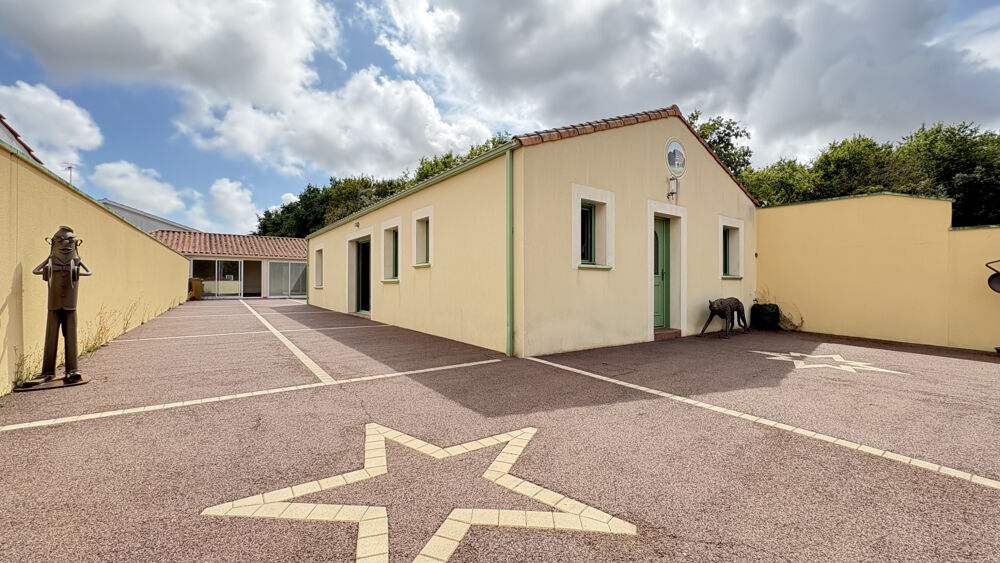 Maison 4 pièces 118 m² · à Avrille · 118 m² · 225 000 €