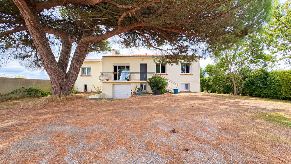 Vente Maison Maison Saint Vincent sur Jard 136m2 sur une parcelle de 3573m2 St vincent sur jard