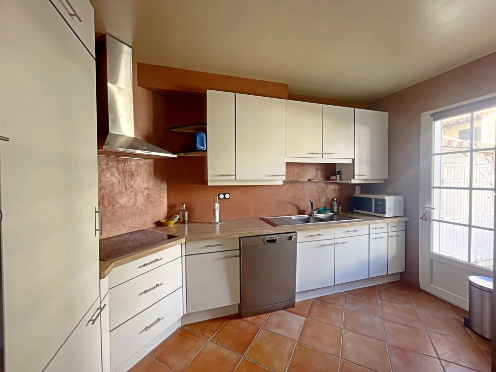   Maison/Villa5 pièces Provence-Alpes-Côte d'Azur, Saintes-Maries-de-la-Mer (13460)