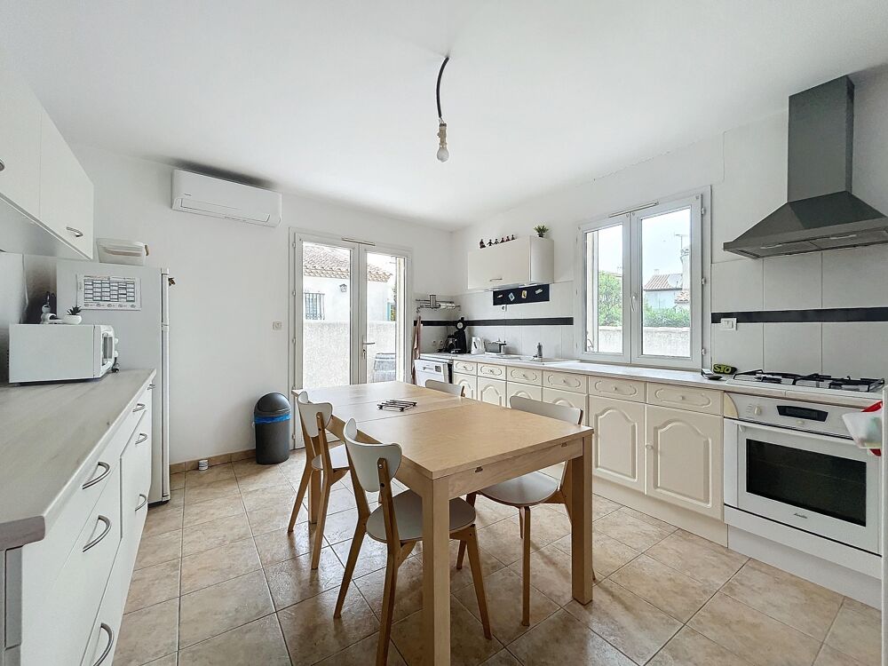   Appartement 4 pièces Provence-Alpes-Côte d'Azur, Saintes-Maries-de-la-Mer (13460)