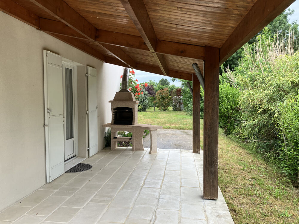 ARDILLIERES PLAIN-PIED IMPECCABLE TROIS CHAMBRES AVEC GARAGE NON ATTENANT ET JARDIN