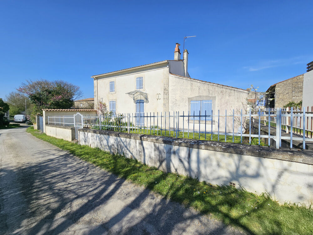 MAISON PIERRE À RAFRAÎCHIR AUX PORTES DU MARAIS