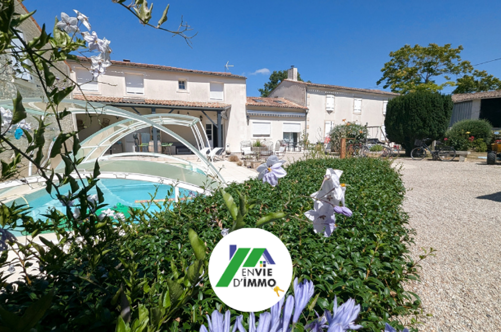 � vendre  Maison Saint-Hilaire-la-Palud (79210)