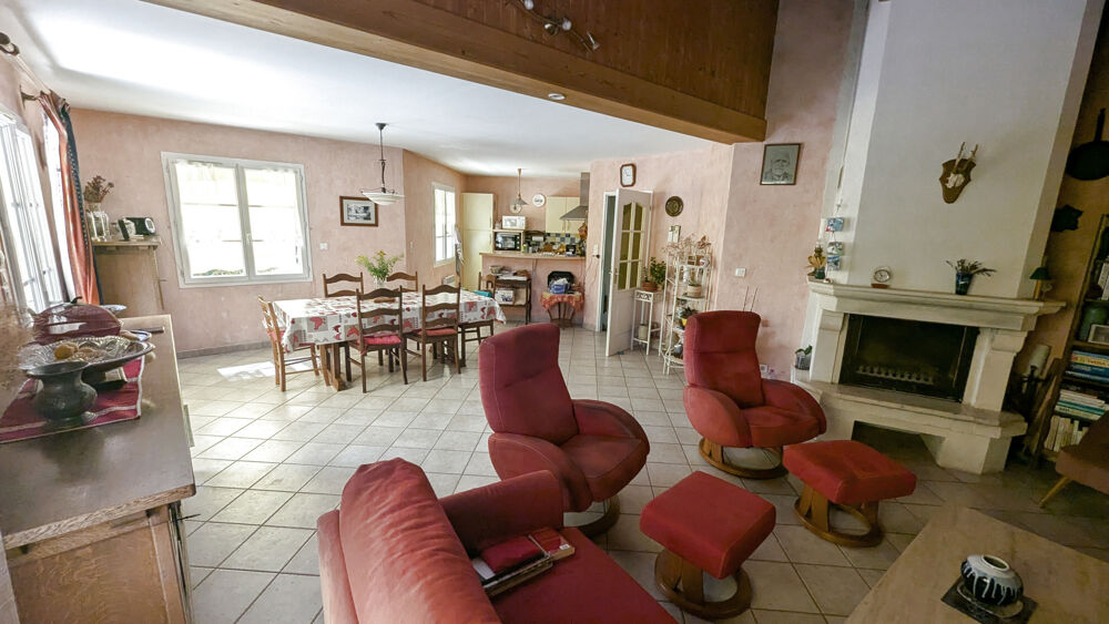 Vente Maison SANSAIS LA GARETTE PLAIN PIEDS  3 CHAMBRES PISCINE Sansais