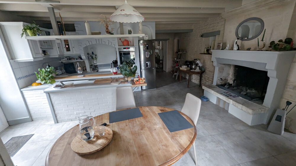 Vente Maison NIORT SAINT LIGUAIRE MAISON PIERRES AVEC PISCINE ET GRAND TERRAIN Niort