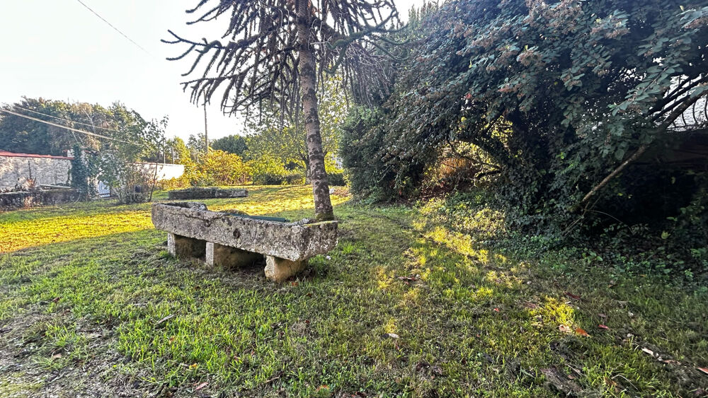 BESSINES GRANDE MAISON D'HABITATION