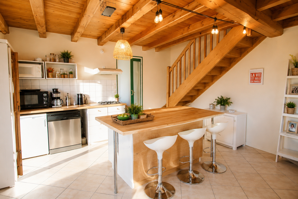 Vente Maison En exclusivité maison en pierre avec jardin Chize