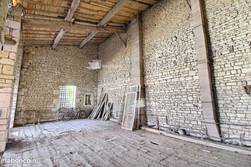 MAGNE CENTRE MAISON PIERRES A FINIR DE RENOVER