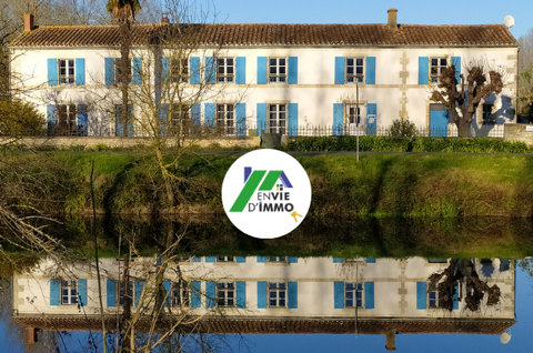   MAGNIFIQUE MAISON EN PIERRE A COULON AVEC GITES PISCINE Maison - 10 pi�ce(s) - 310 m�