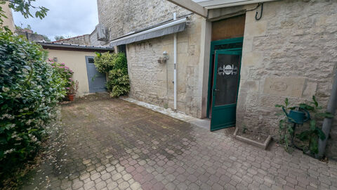 MAGN&Eacute; BOURG LOCAL D'ENV. 187 M2 140000 79460 Magne