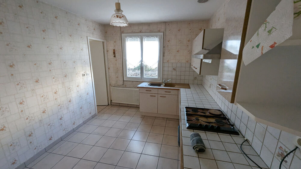 Vente Maison MAGNE - MAISON D'HABITATION d'env 90 m2 PROCHE DES COMMERCES Magne