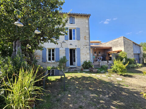   MAISON PIERRE PROCHE MAGNÉ Maison - 4 pièce(s) - 130 m²