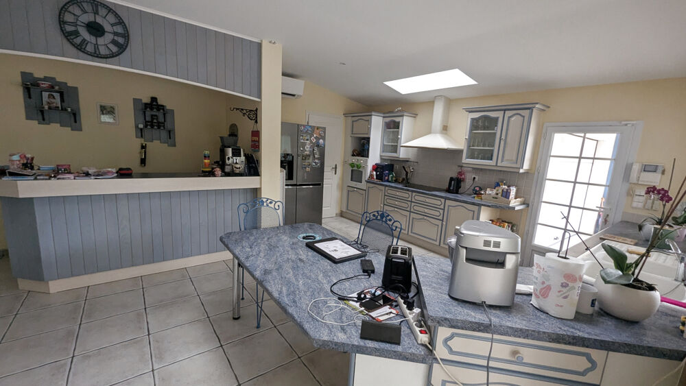 Vente Maison MAGNÉ BELLE MAISON de 203 m2 env. habitable Magne