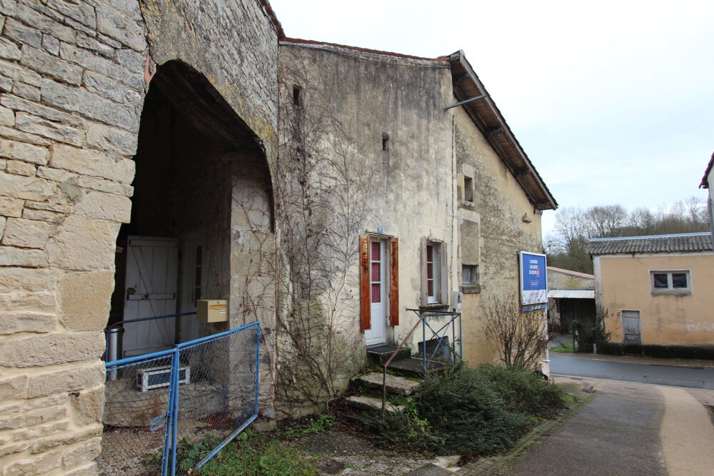 Ensemble immobilier avec stationnement couvert