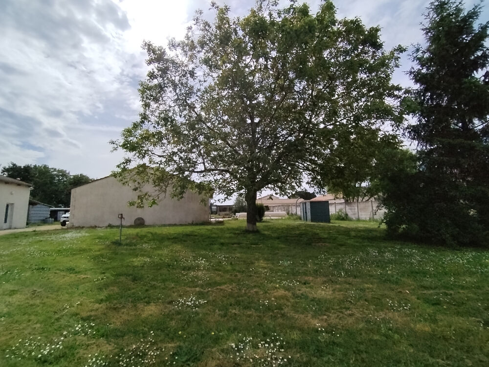 Vente Maison Ensemble immobilier de 3 maisons sur beau terrain. Germond rouvre
