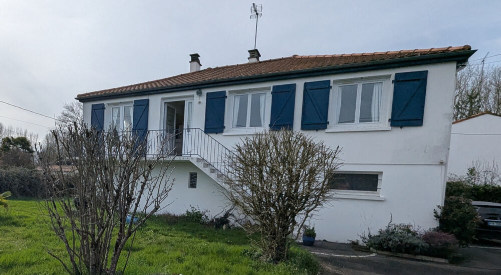 Vente Maison MAGNÉ - MAISON D'HABITATION SOUS-SOL- 4 CHBRES Magne