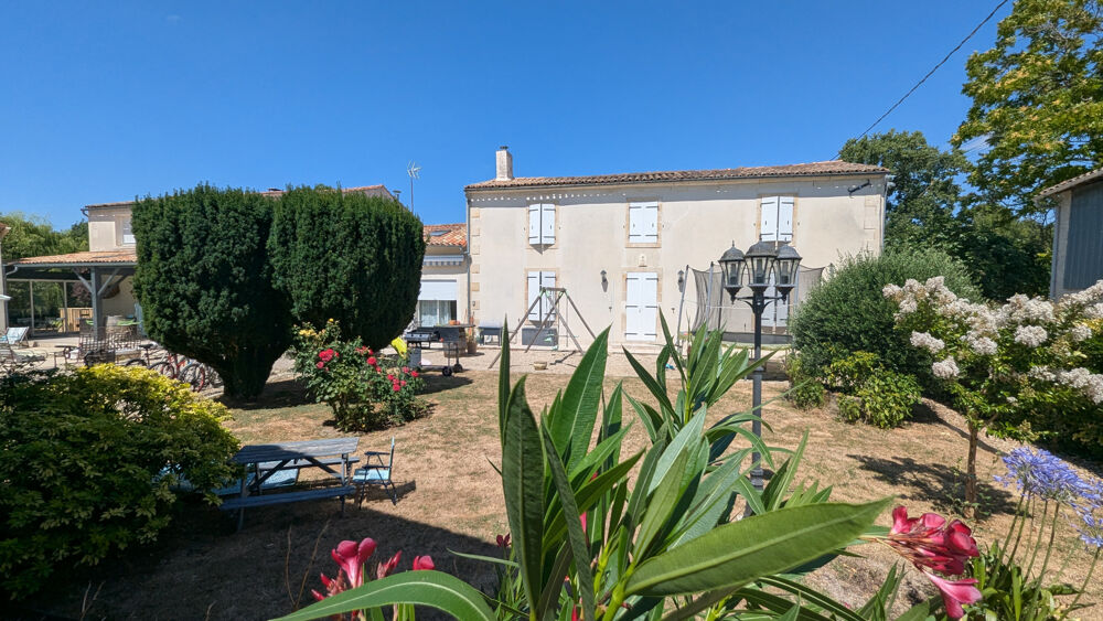 MARAIS POITEVIN - CHAMBRES D'HOTES et MAISON D'HABITATION