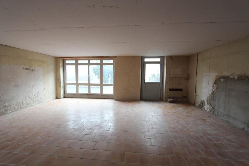 Ensemble immobilier avec stationnement couvert