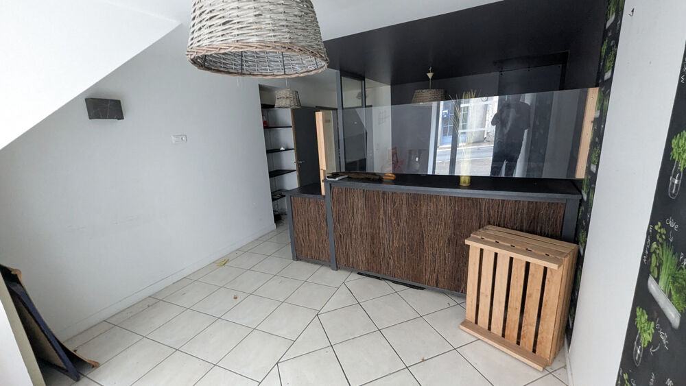 Vente Appartement MAGNE CENTRE LOCAL BUREAU OU AUTRES Magne