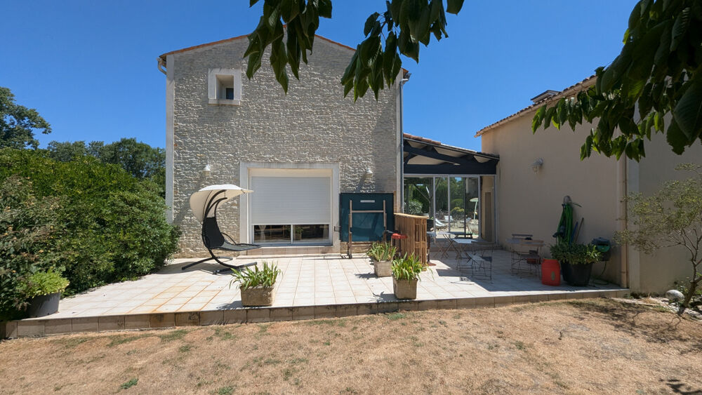 � vendre  Maison Saint-Hilaire-la-Palud (79210)