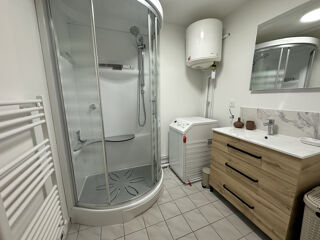  Appartement à louer 1 pièce 33 m²