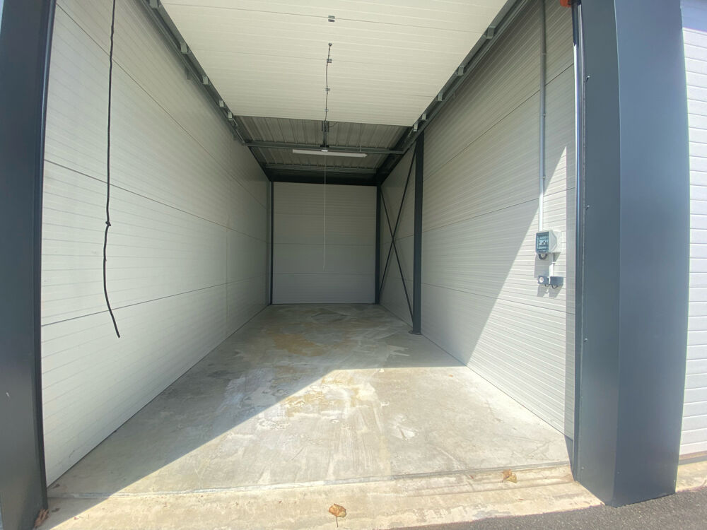 Vente Parking/Garage BOXS DE STOCKAGE/GARAGES sécurisés Aiffres