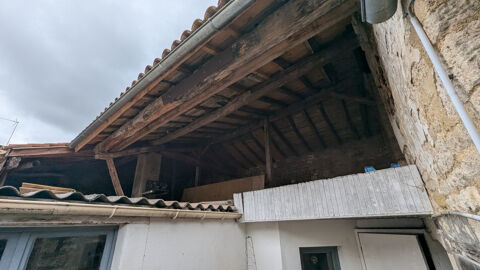 MAGN&Eacute; LOCAL  CENTRE BOURG D'ENV 130 M2 85000 79460 Magne
