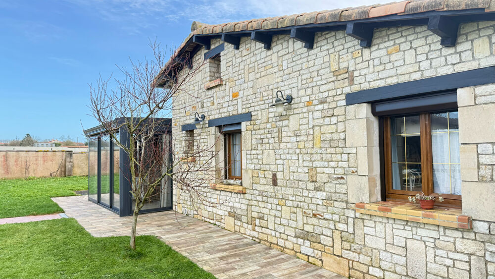 ENSEMBLE IMMOBILIER A COULON