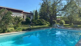  Maison à vendre 8 pièces 202 m²