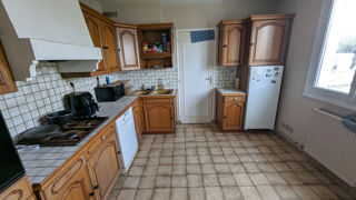 Vente Maison MAGNÉ CENTRE - PLAIN PIED de 76 m2 habitable. A rafraichir ! Magne